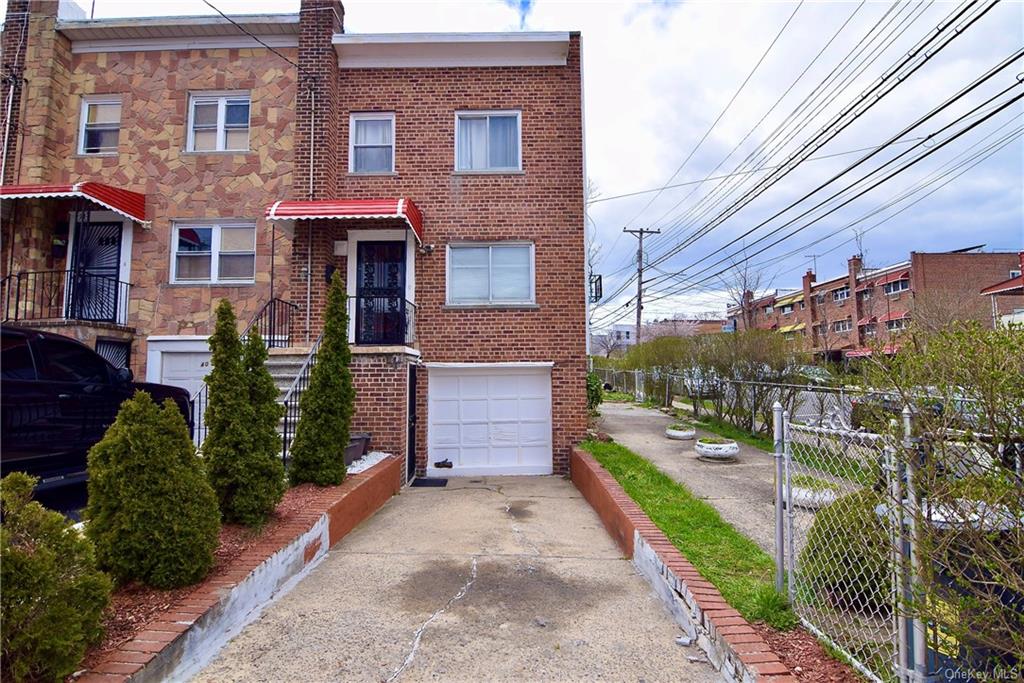 Property for Sale at 4071 Paulding Avenue, Bronx, New York - Bedrooms: 3 
Bathrooms: 3 
Rooms: 7  - $649,000