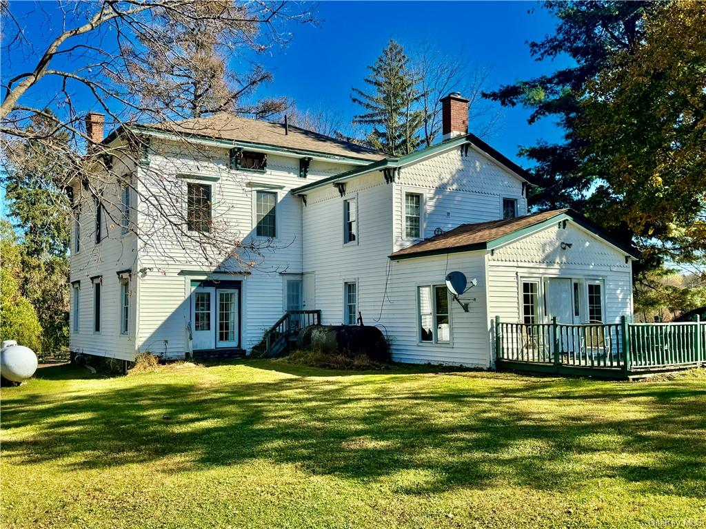 Property for Sale at 255 Howells Road, Middletown, New York - Bedrooms: 5 
Bathrooms: 5 
Rooms: 12  - $1,225,000