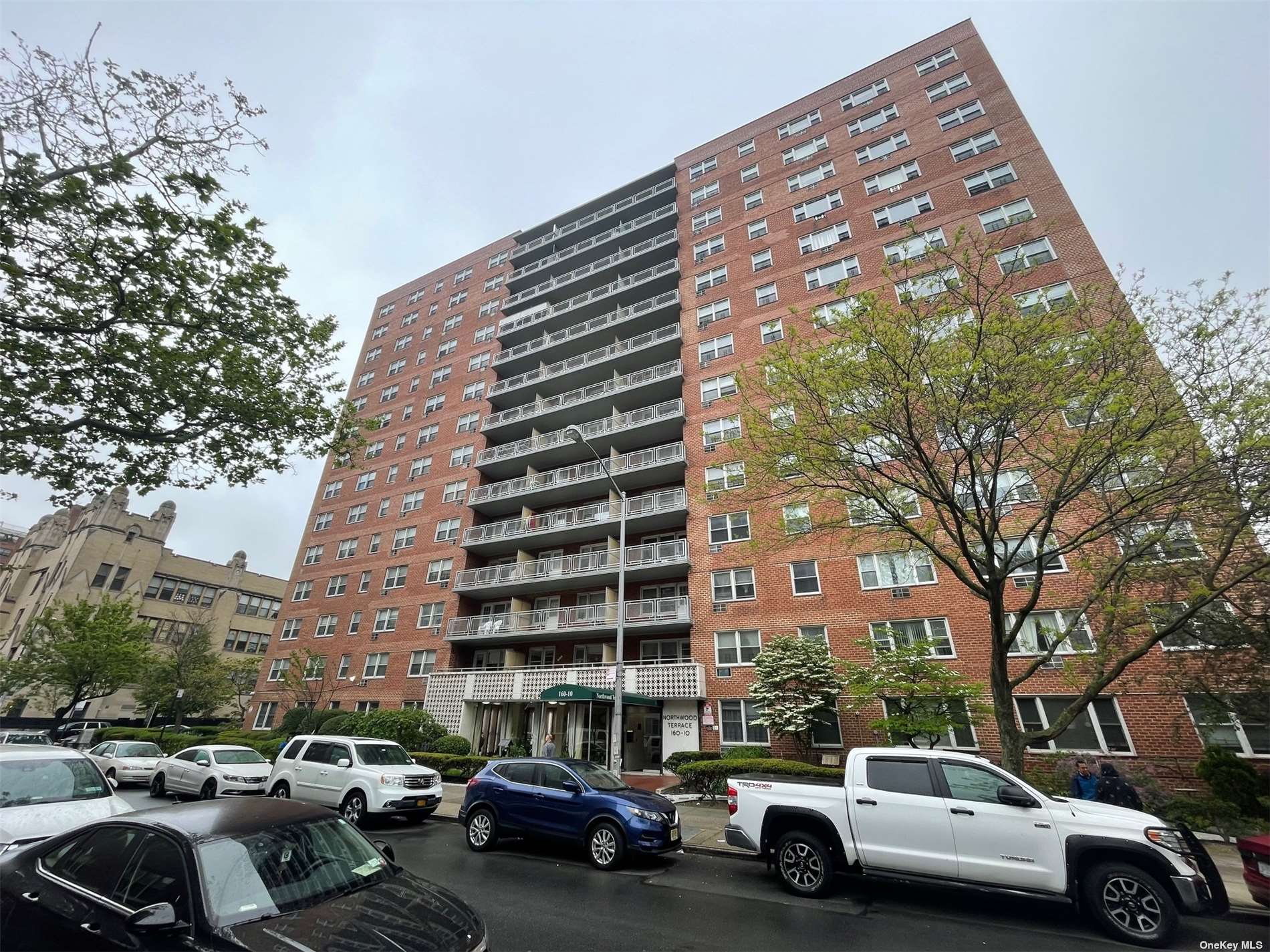 160-10 89th Avenue #7K, Jamaica, New York image 2