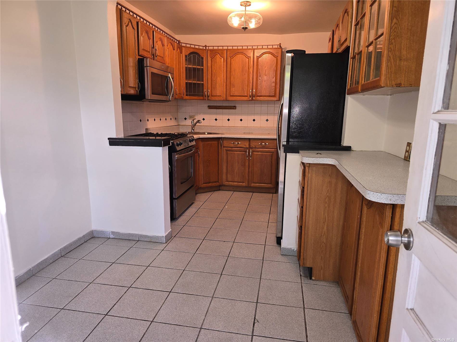 11406 Francis Lewis Boulevard, Cambria Heights, Queens, NY - 2 Bedrooms  
1 Bathrooms  
4 Rooms - 