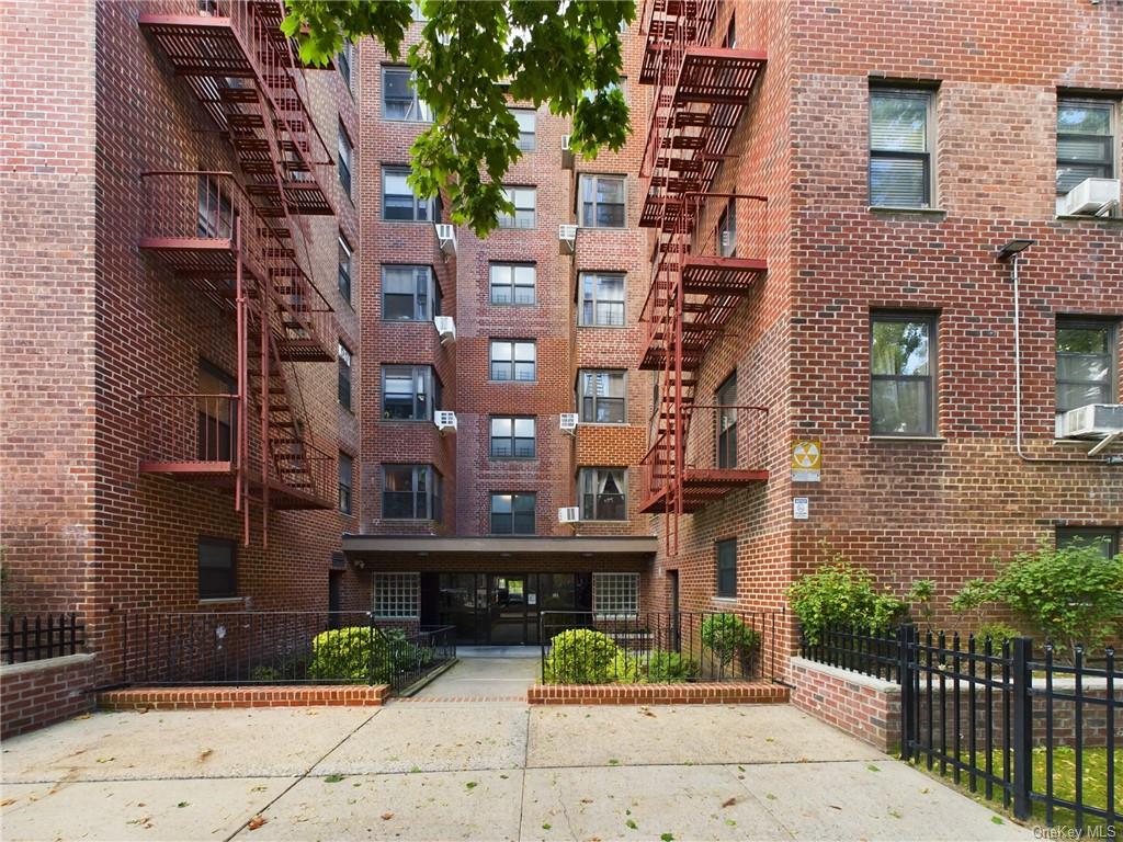 32-40 89th Street #208, East Elmhurst, New York image 1