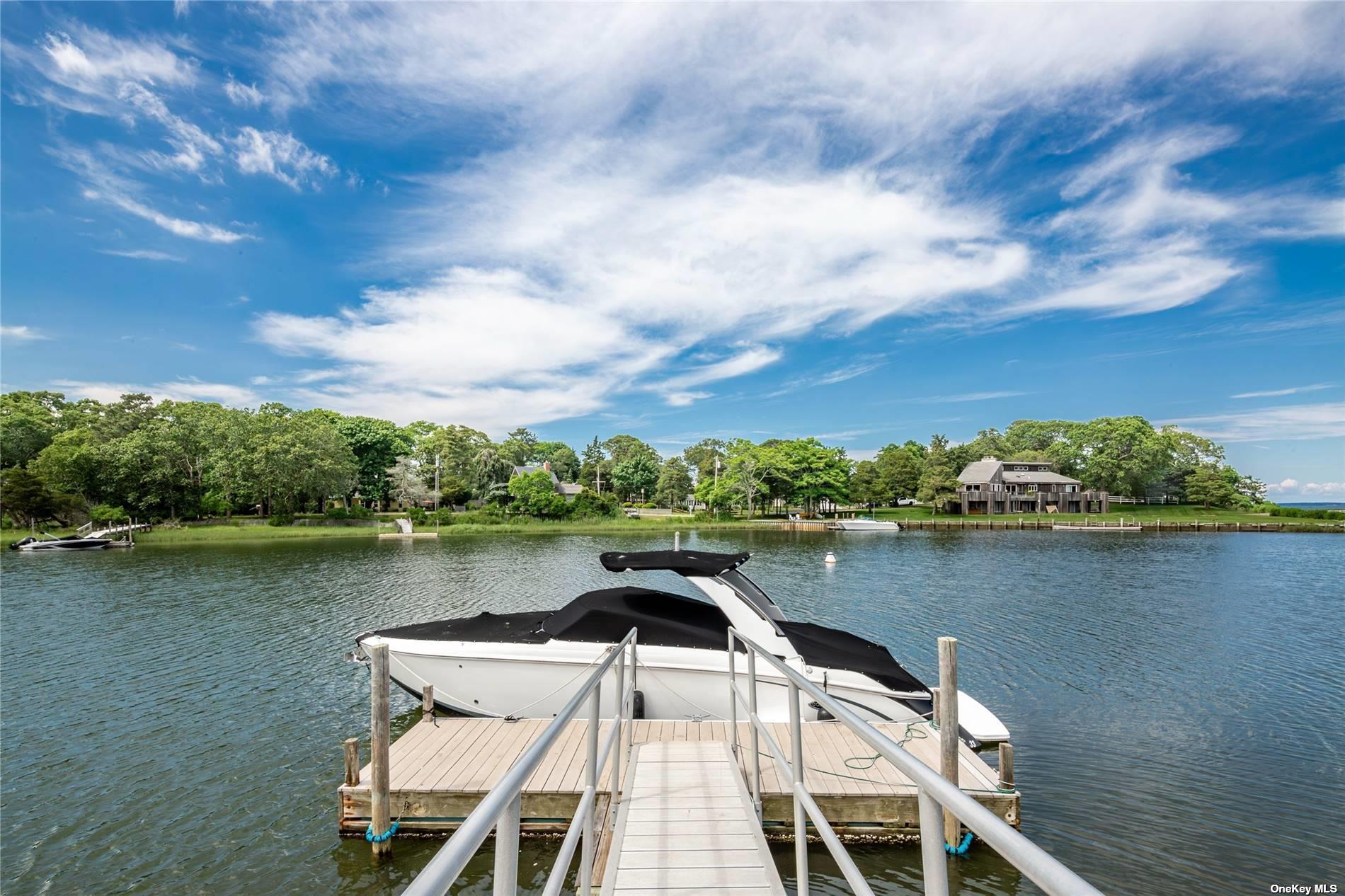 16 Duckwood Lane, Hampton Bays, New York image 3