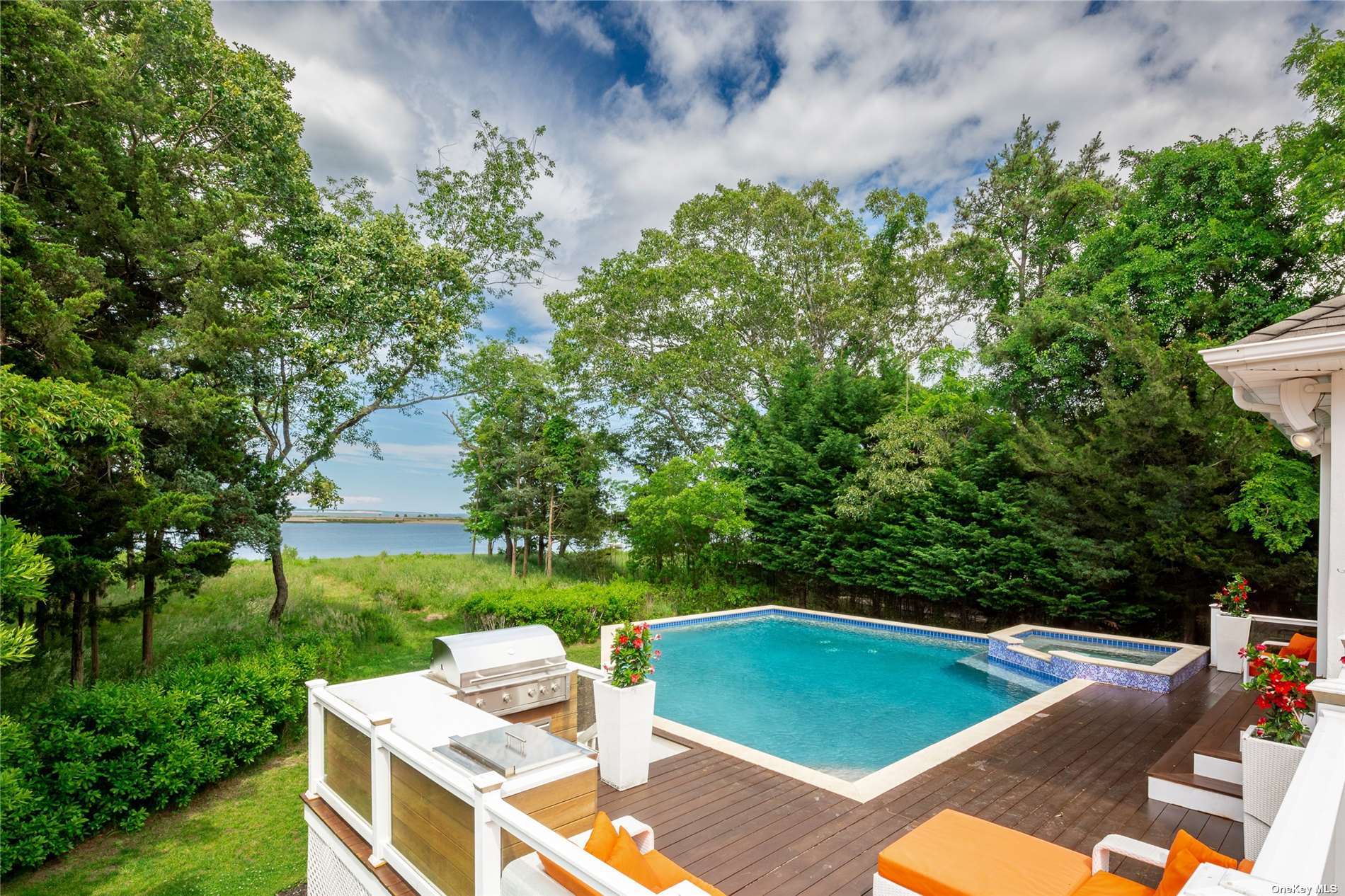 16 Duckwood Lane, Hampton Bays, New York image 12