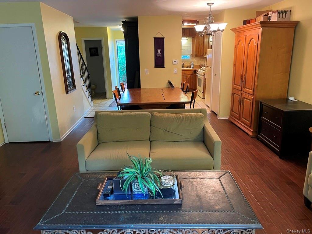 Photo 4 of 19 of 1804 Village Drive condo