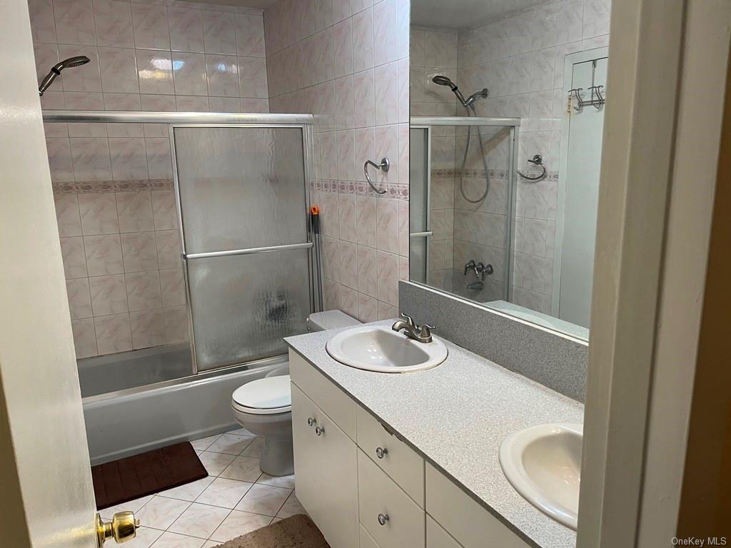 Photo 10 of 19 of 1804 Village Drive condo