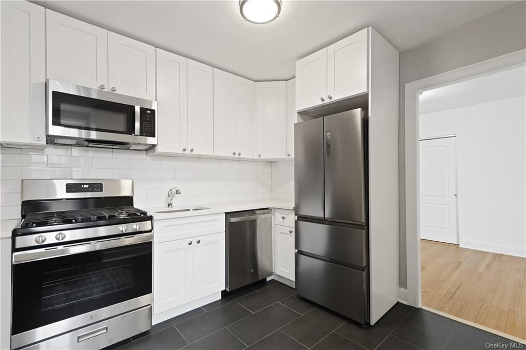 Property for Sale at 5620 Netherland Avenue 5B, Bronx, New York - Bedrooms: 1 
Bathrooms: 1 
Rooms: 3  - $210,000