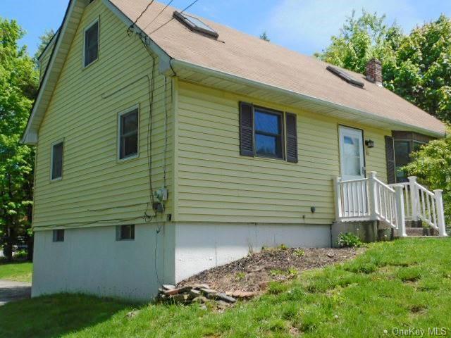 63 Scotchtown Place, Middletown, New York image 2