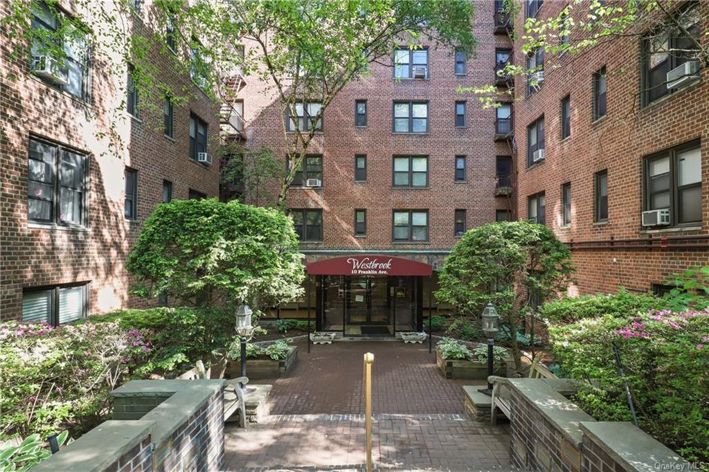 10 Franklin Avenue #2B, White Plains, New York image 1