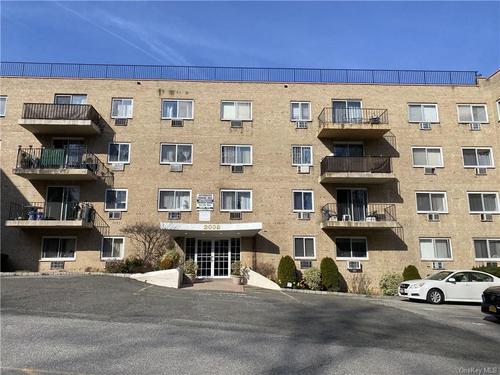 2035 Central Avenue Lm, Yonkers, New York - 1 Bathrooms  
1 Rooms - 