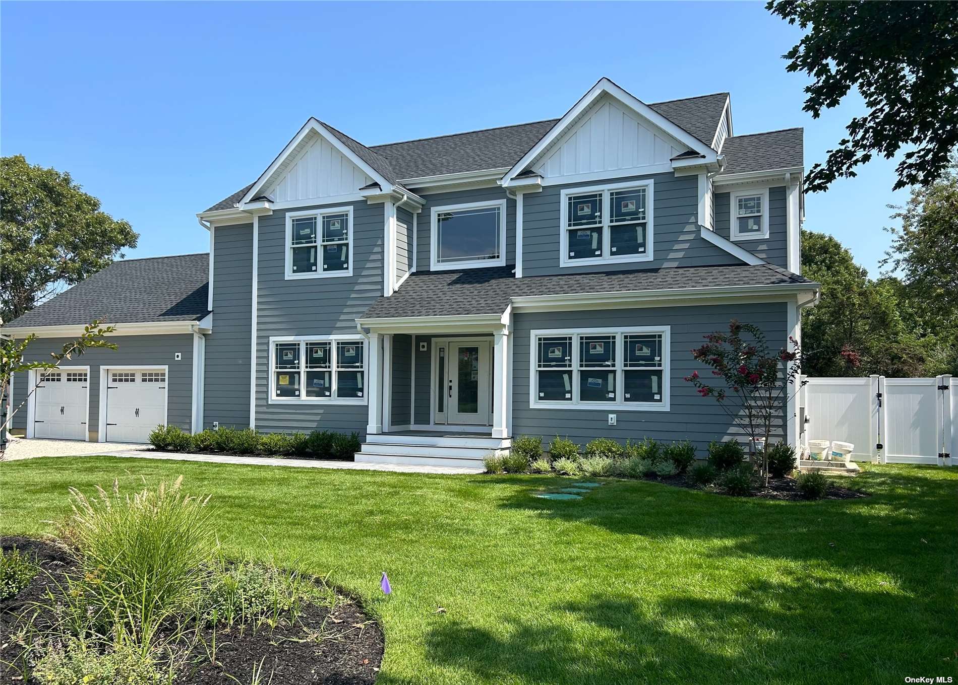 Property for Sale at 115 Oak Court, East Marion, Hamptons, NY - Bedrooms: 4 
Bathrooms: 3  - $1,749,900