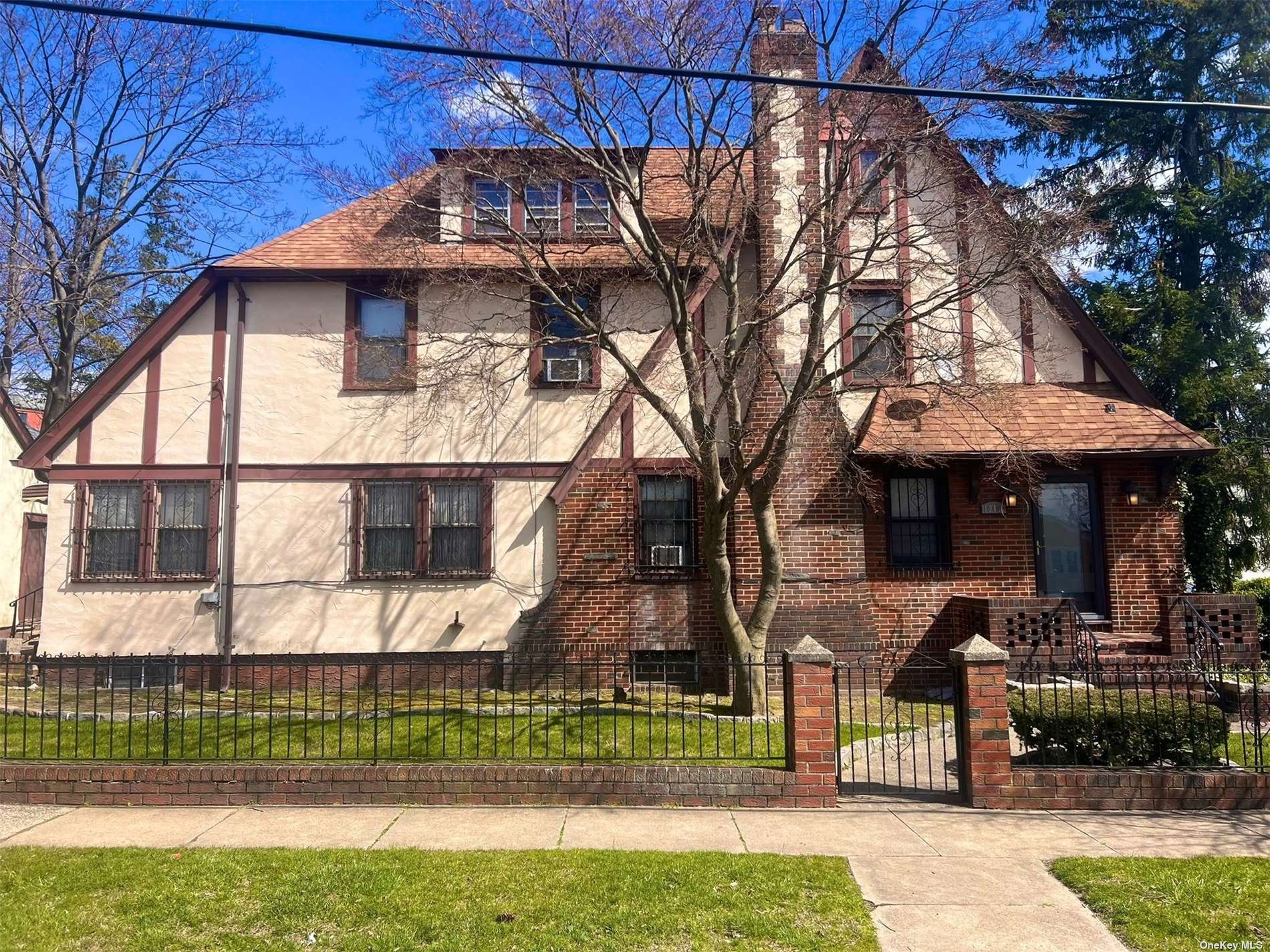 10457 194th Street, Jamaica, Queens, NY - 4 Bedrooms  
3 Bathrooms  
9 Rooms - 