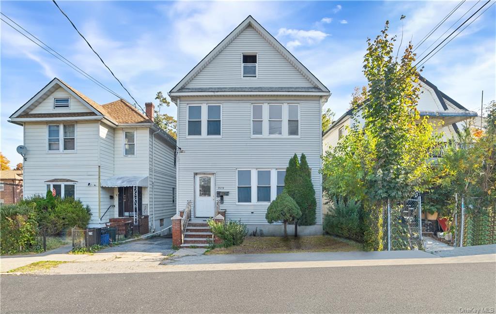 Property for Sale at Amundson Avenue, Bronx, New York - Bedrooms: 5 
Bathrooms: 2  - $650,000