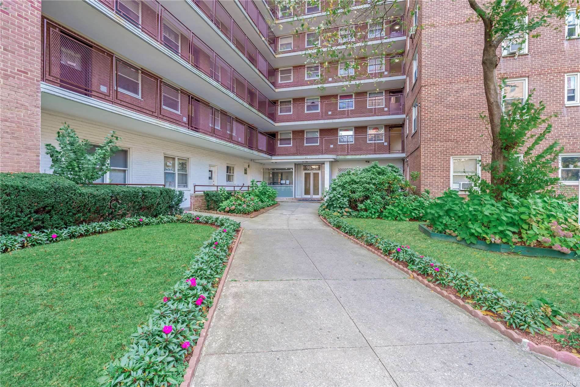 98-20 62nd Drive #15G, Rego Park, New York image 10