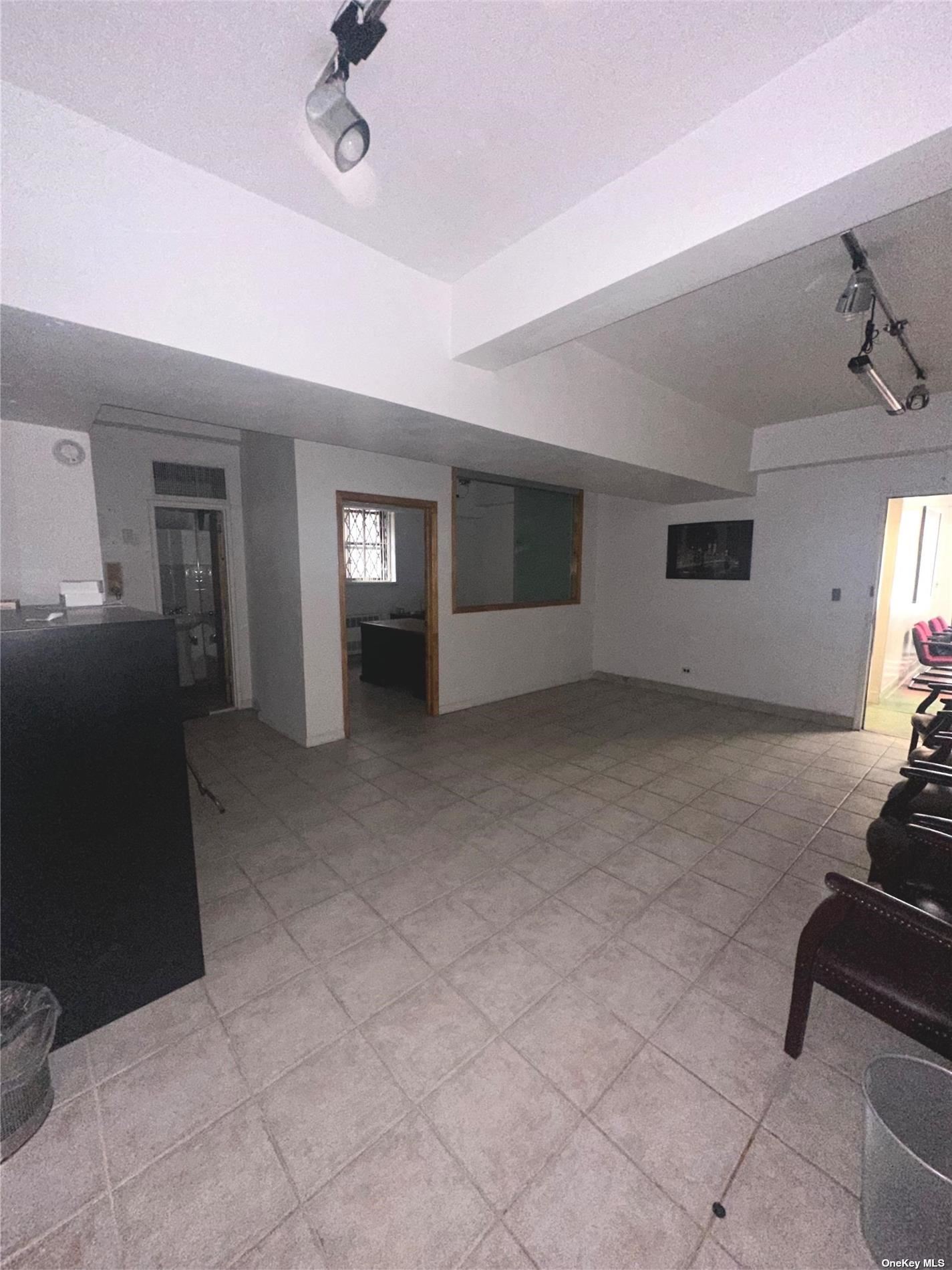 141-05 Northern Blvd 1F-1E