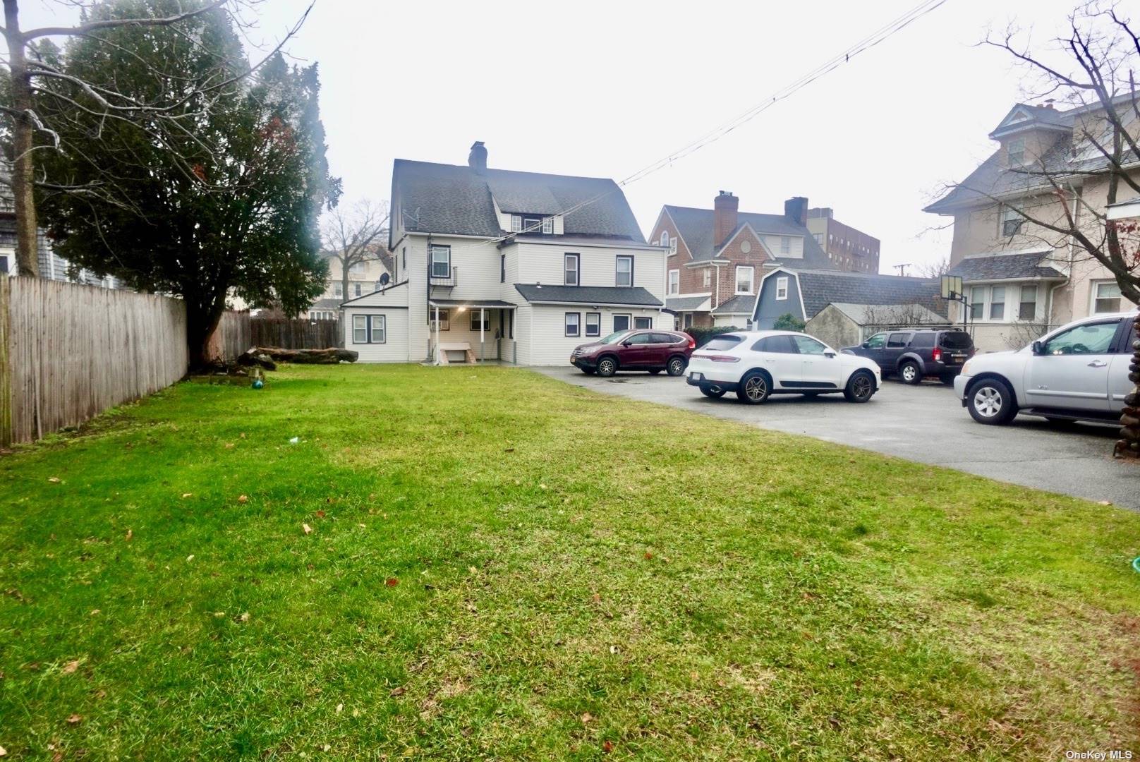 11-52 Neilson Street