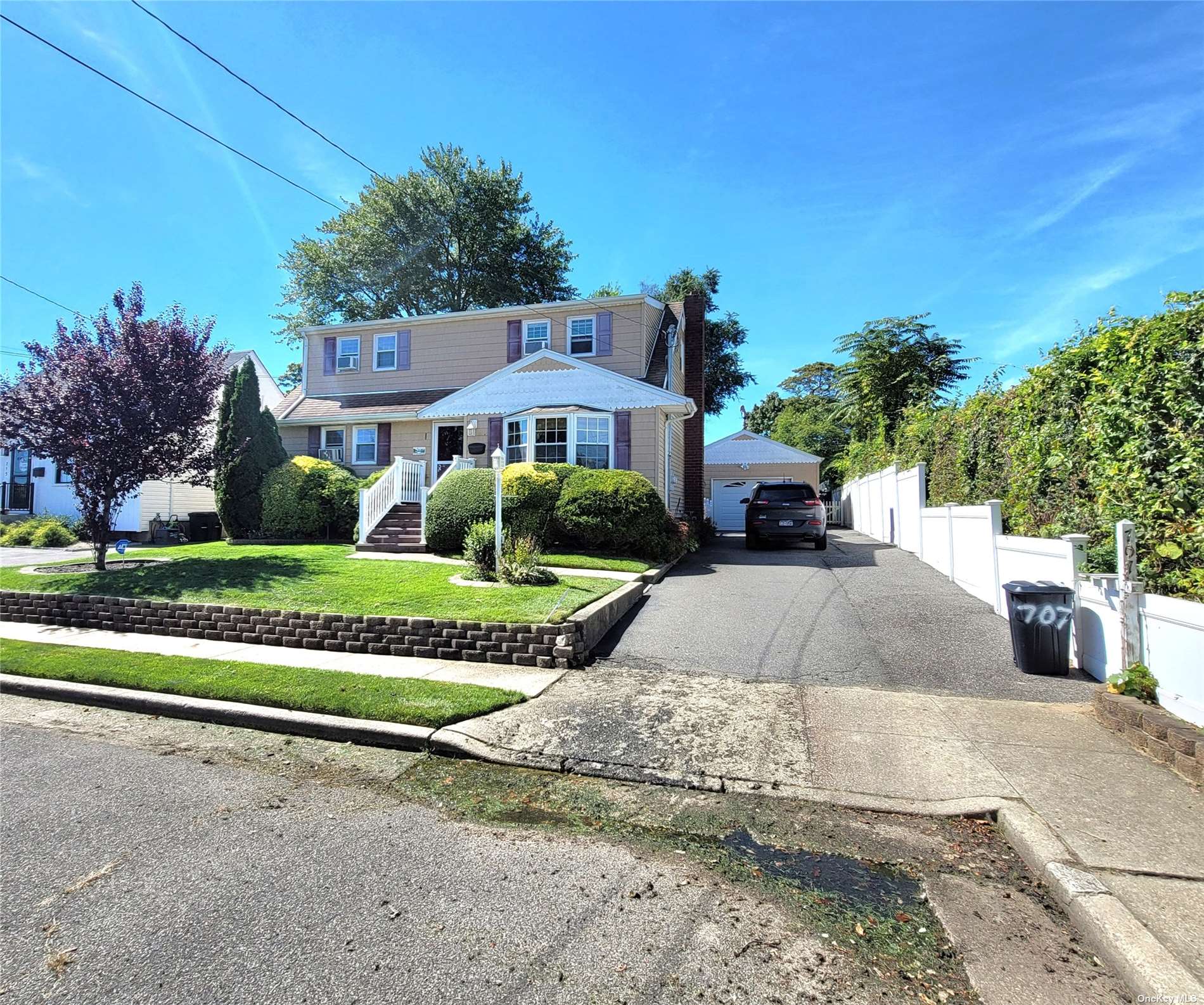 707 Pecan Street, Lindenhurst, New York image 30