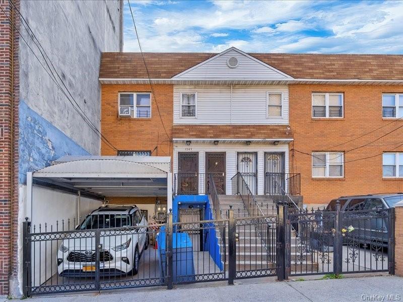 Property for Sale at 1207 Findlay Avenue, Bronx, New York - Bedrooms: 5 
Bathrooms: 4  - $1,199,999
