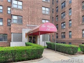 210 Martine Avenue 6H, White Plains, New York - 1 Bedrooms  
1 Bathrooms  
4 Rooms - 