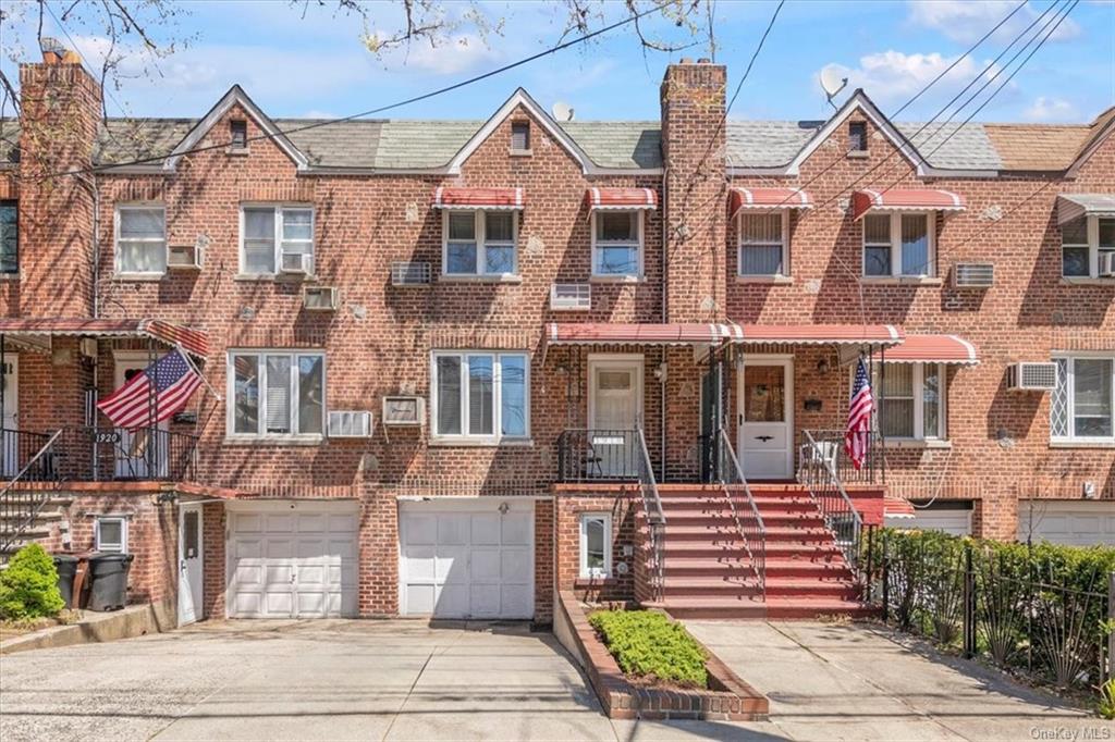 Property for Sale at 1918 Radcliff Avenue, Bronx, New York - Bedrooms: 3 
Bathrooms: 3 
Rooms: 6  - $699,000