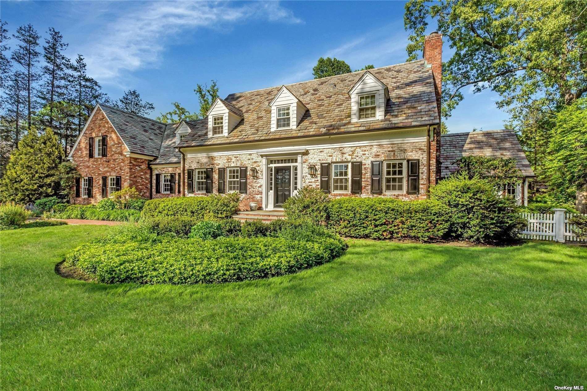 508 Manhasset Woods Road, Manhasset, New York image 3