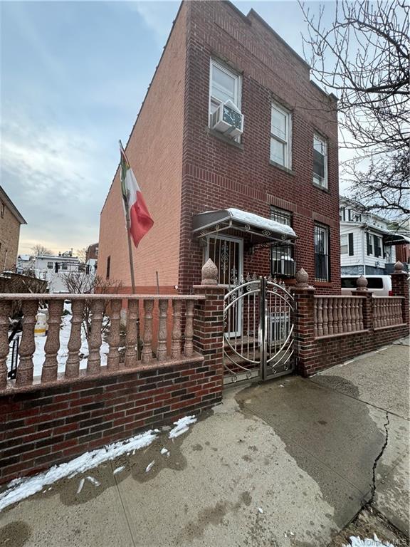 Property for Sale at 936 E 232nd Street, Bronx, New York - Bedrooms: 5 
Bathrooms: 2  - $1,150,000