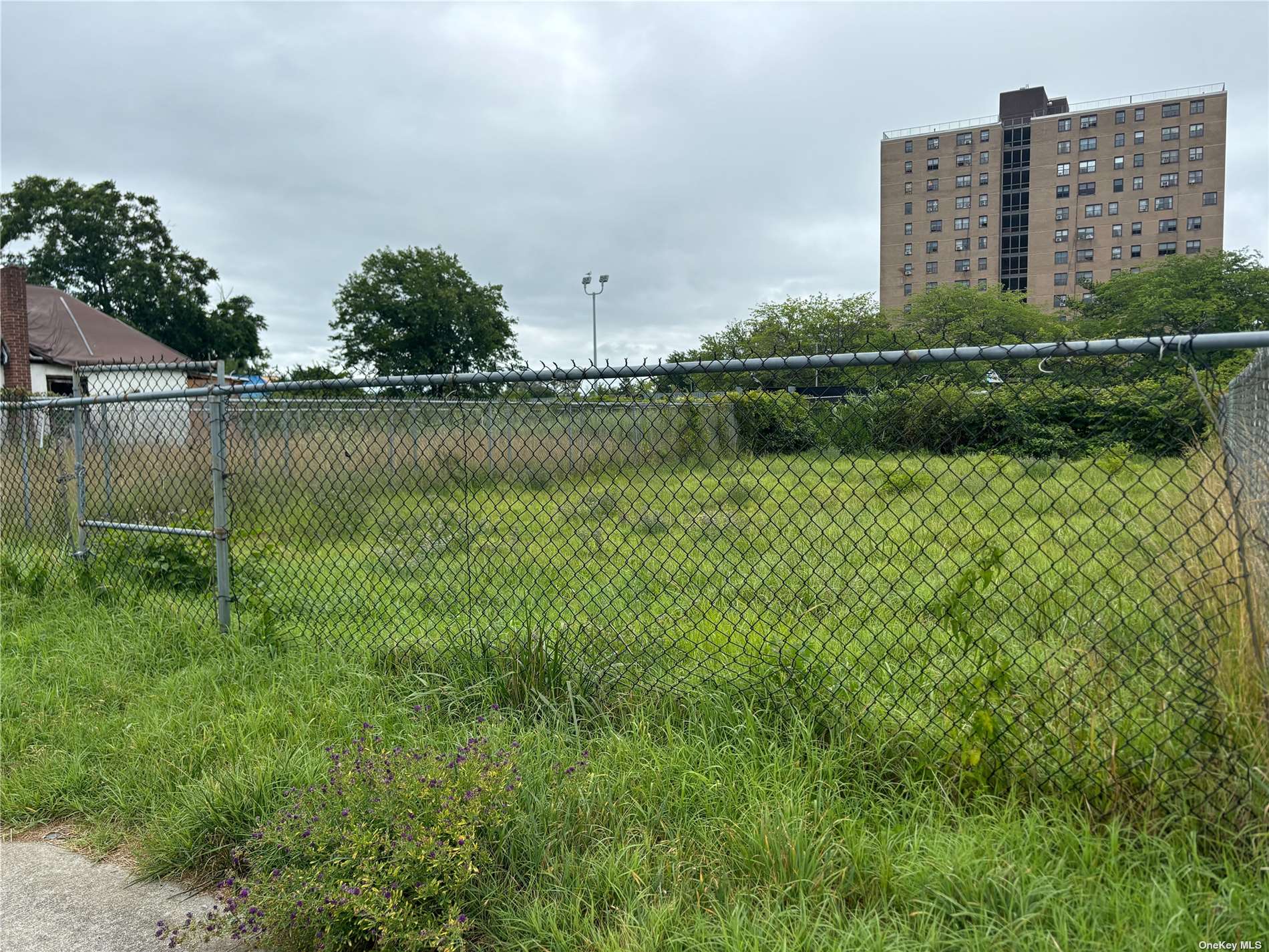 430-432 Beach 43rd Street, Far Rockaway, New York image 2