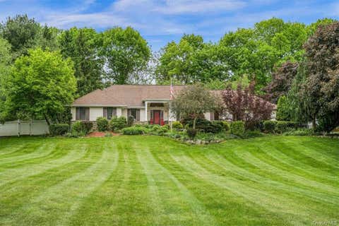 Photo for 5 Orchard Hill Vista