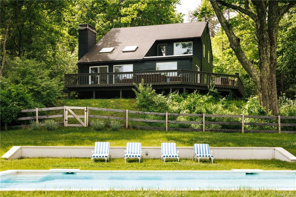 Property for Sale at 181 Lockwood Road, Claverack, New York - Bedrooms: 3 
Bathrooms: 4 
Rooms: 11  - $1,600,000