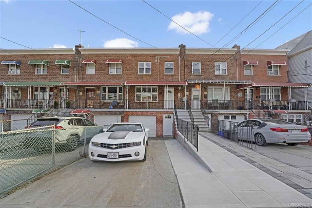 View BRONX, NY 10461 townhome