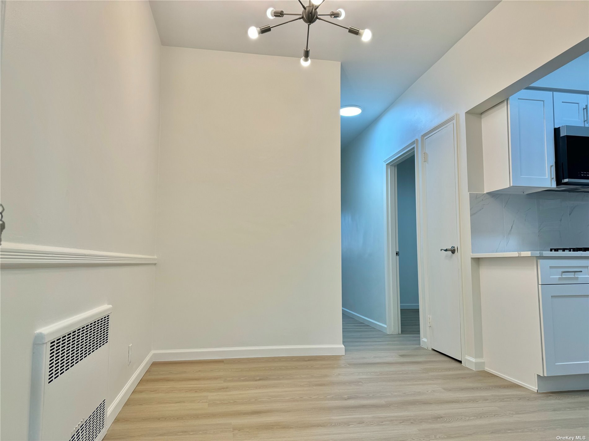 16105 29th Avenue 2F, Flushing, Queens, NY - 2 Bedrooms  
1 Bathrooms  
5 Rooms - 