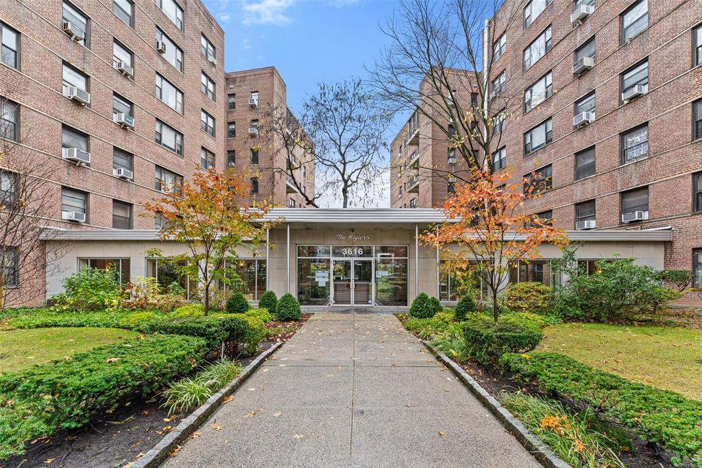 Property for Sale at 3616 Henry Hudson Parkway 1Ds, Bronx, New York - Bedrooms: 1 
Bathrooms: 1 
Rooms: 3  - $230,000