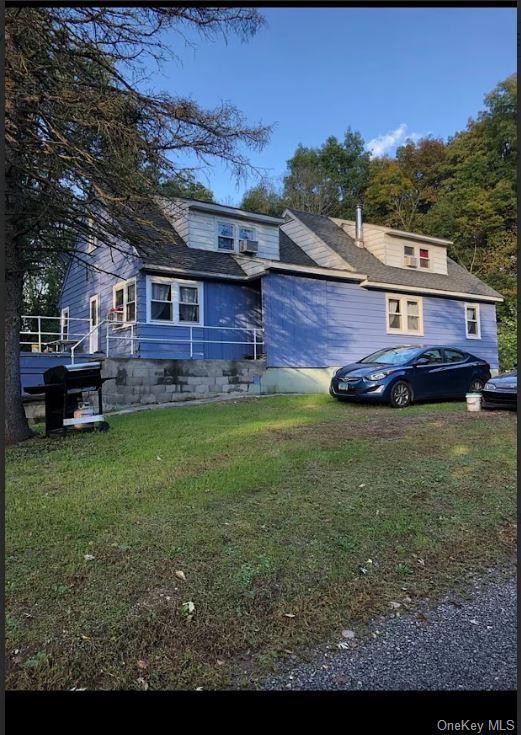 1608 Route 9G, Hyde Park, New York - 5 Bedrooms  
1.5 Bathrooms  
6 Rooms - 