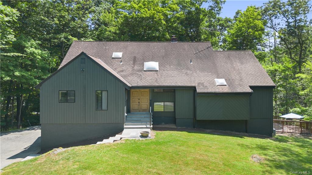 Rental Property at 47 Indian Hill Road, Pound Ridge, New York - Bedrooms: 4 
Bathrooms: 4 
Rooms: 8  - $8,500 MO.