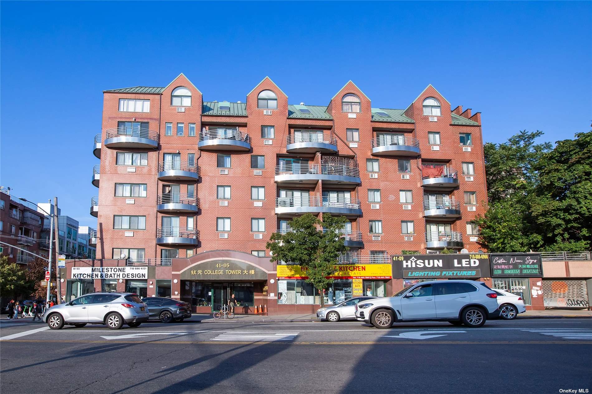 4105 College Point Boulevard 3B, Flushing, Queens, NY - 2 Bedrooms  
2 Bathrooms  
5 Rooms - 