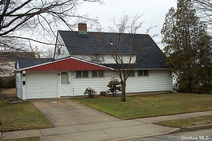 319 Blacksmith Road, Levittown, New York image 1