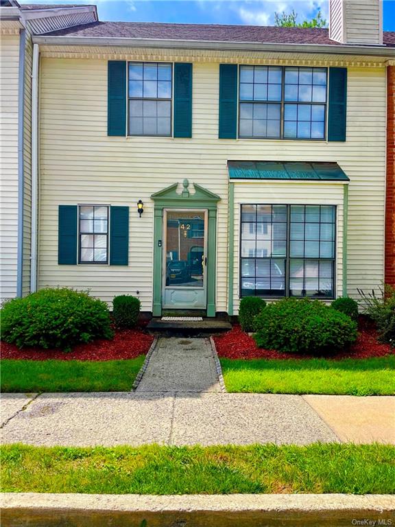 View Washingtonville, NY 10992 condo