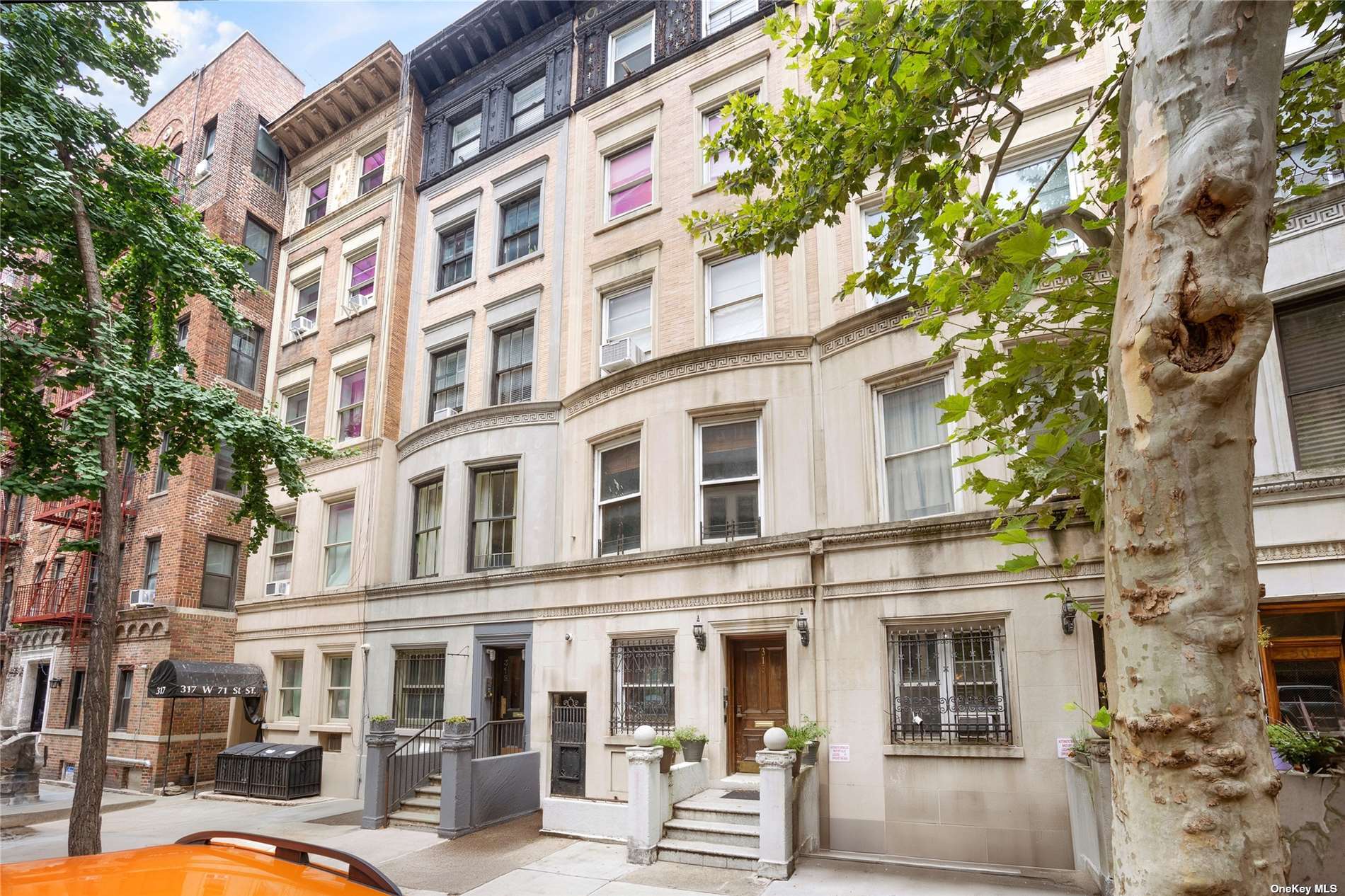 313 W 71st Street, New York (Manhattan), New York image 2