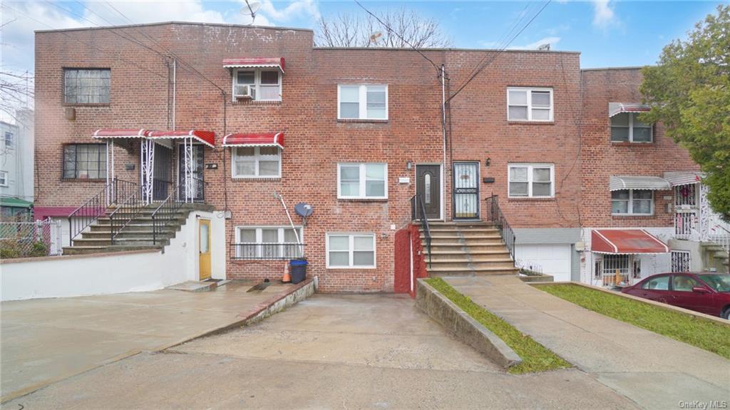 Property for Sale at 1013 E 229th Street, Bronx, New York - Bedrooms: 4 
Bathrooms: 3 
Rooms: 7  - $670,000