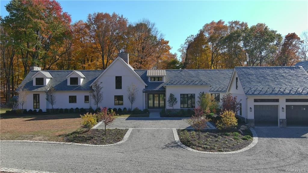 181 Hook Road, Bedford, New York - 5 Bedrooms  
8.5 Bathrooms  
13 Rooms - 