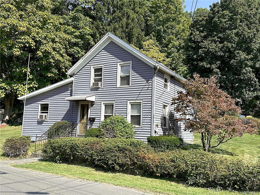 Property for Sale at 174 3rd Avenue, Kingston, New York - Bedrooms: 2 
Bathrooms: 2 
Rooms: 8  - $369,000