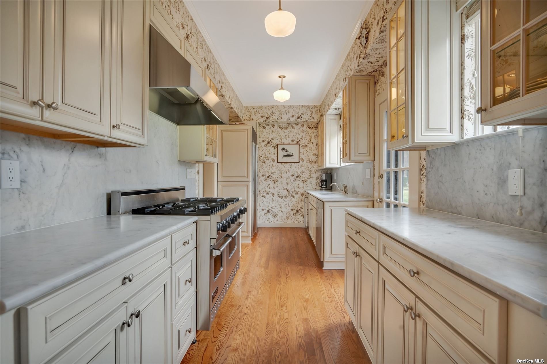 Photo 6 of 28 of 76 Brookville Road house