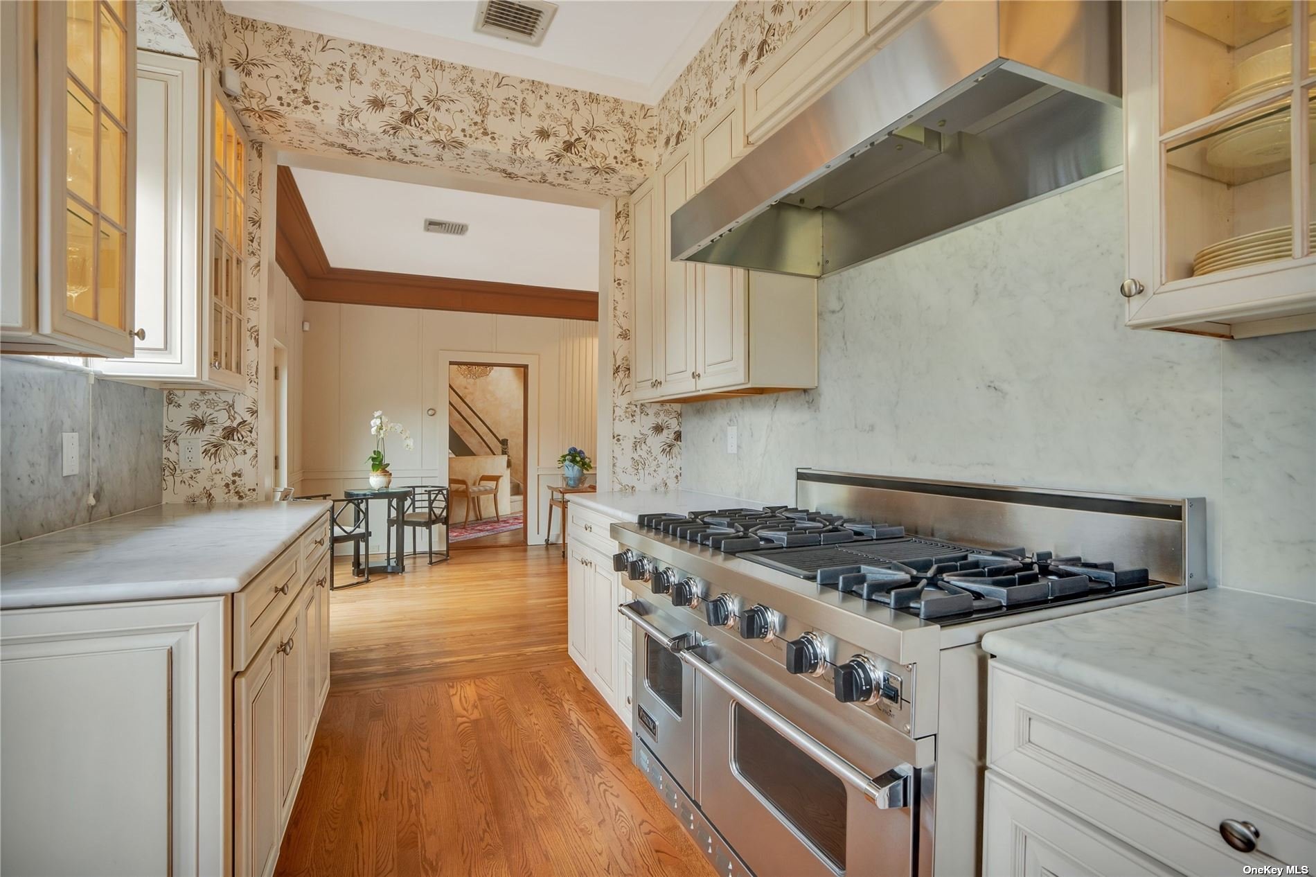Photo 5 of 28 of 76 Brookville Road house