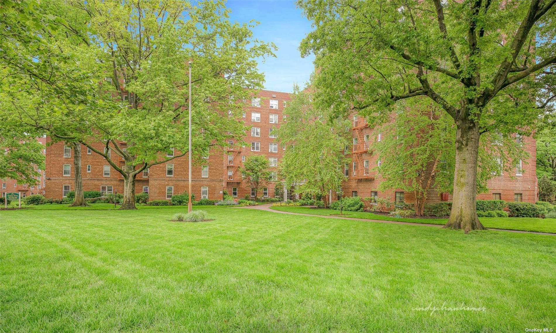 72-81 113th Street St #7X, Forest Hills, New York image 4