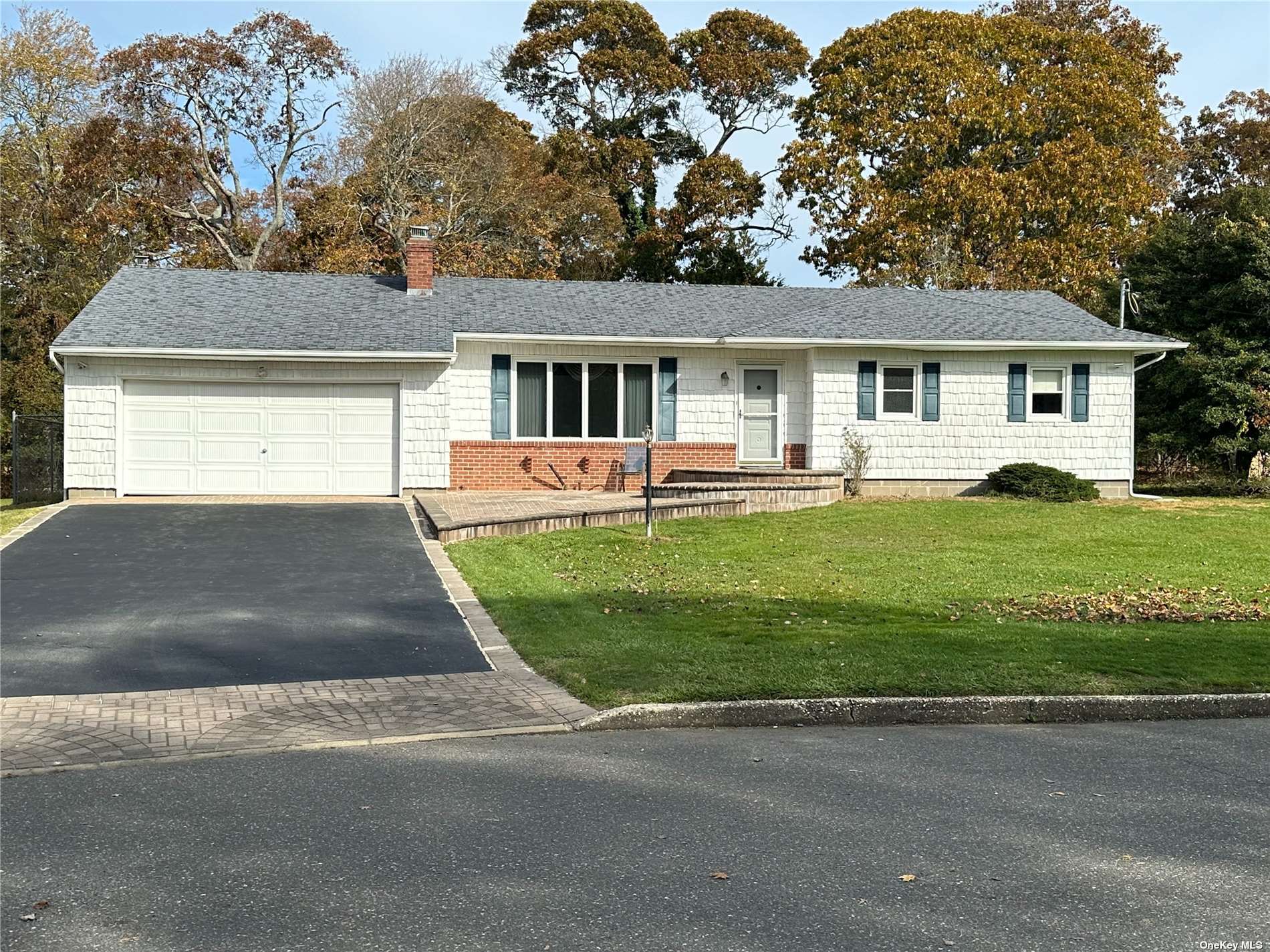 Property for Sale at 17 Monte Lane, Center Moriches, Hamptons, NY - Bedrooms: 3 
Bathrooms: 2  - $699,990