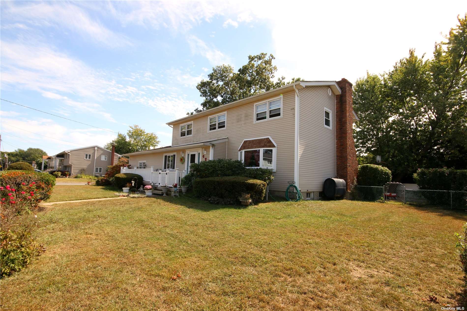 42 Westminster Lane, West Islip, New York image 31