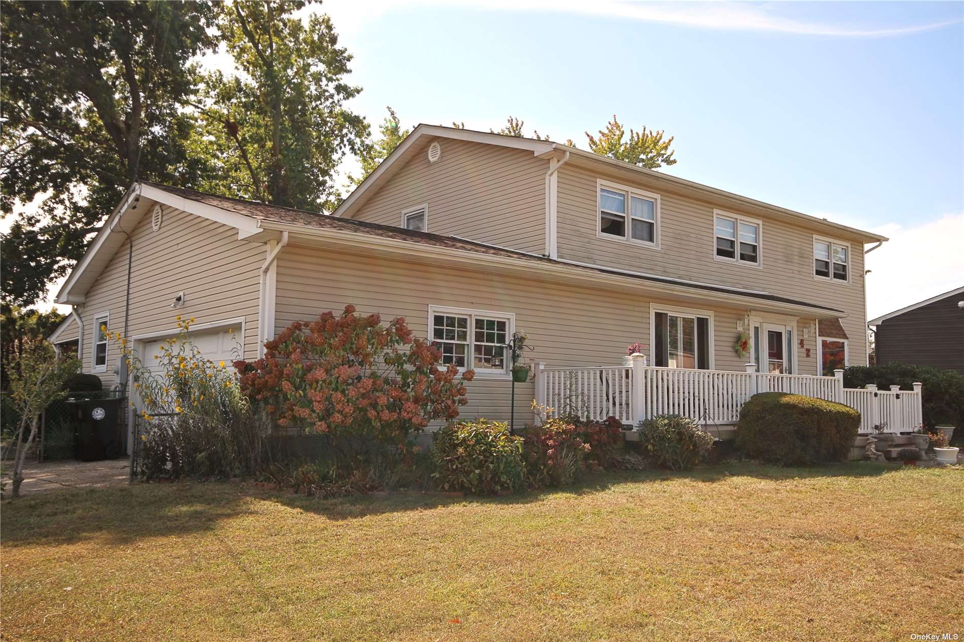 42 Westminster Lane, West Islip, New York image 35