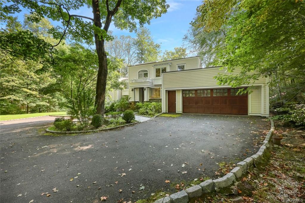 106 Westchester Avenue, Pound Ridge, New York image 3