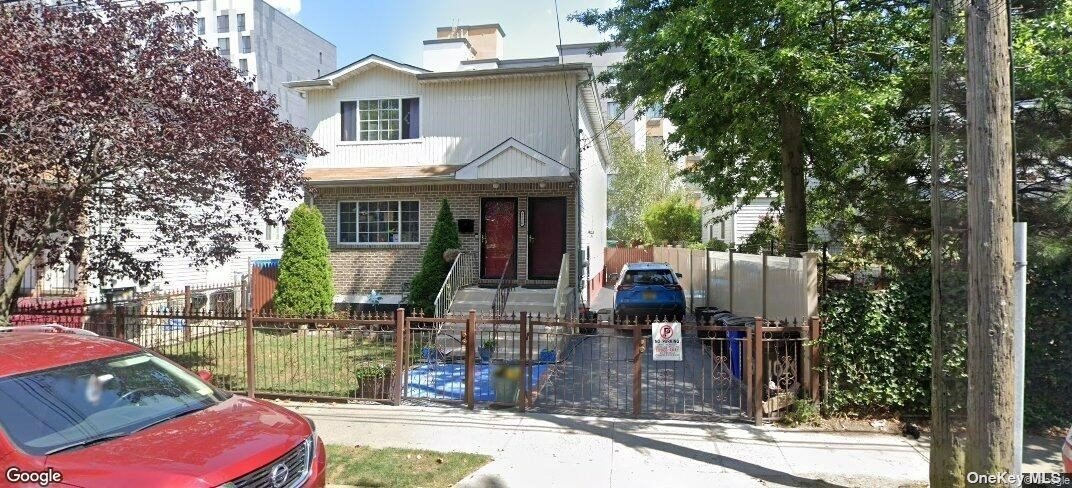 Property for Sale at Beach 22nd Street, Far Rockaway, Queens, NY - Bedrooms: 6 
Bathrooms: 5 
Rooms: 12  - $1,500,000