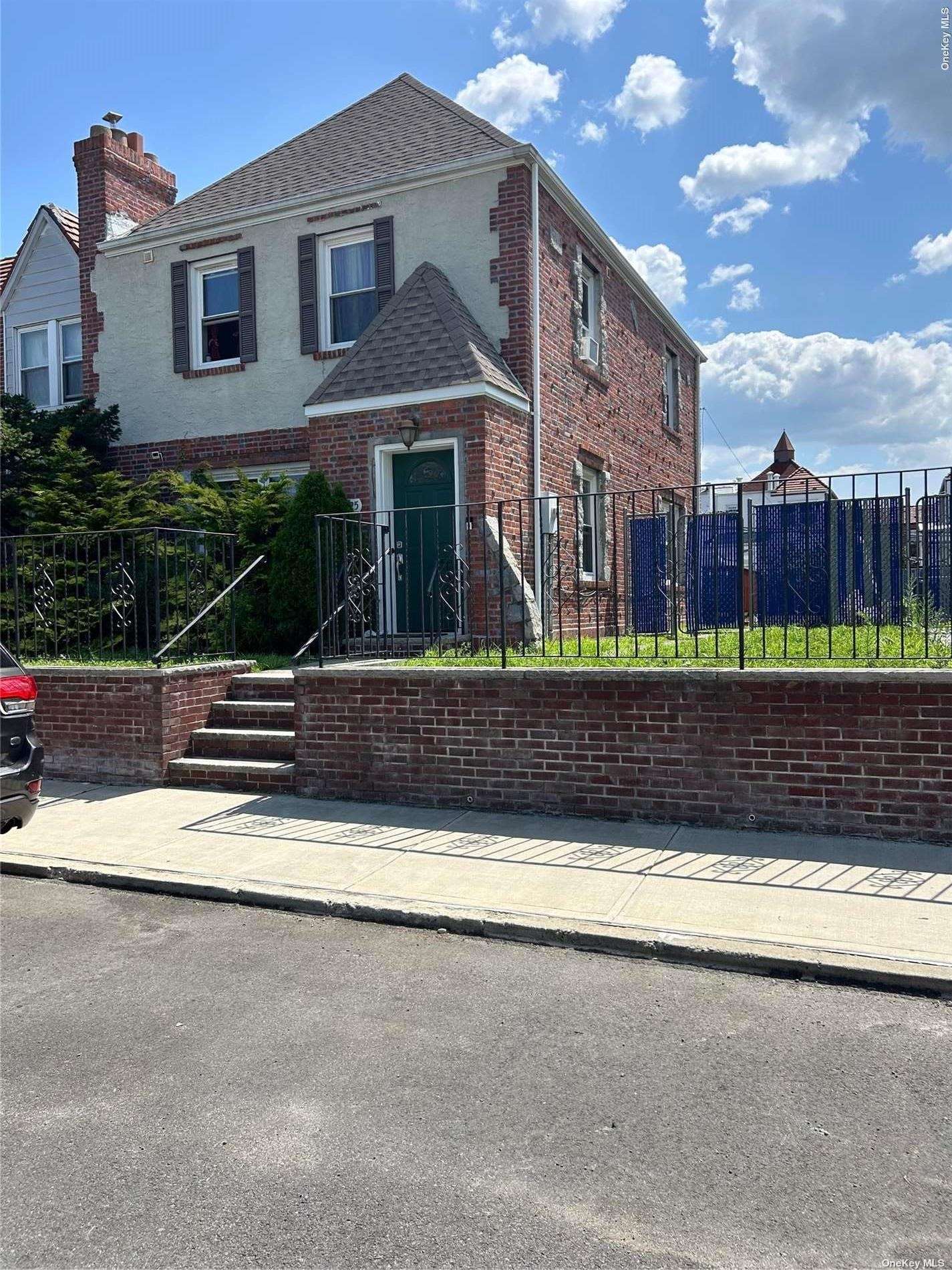 Property for Sale at 13125 224th Street, Laurelton, Queens, NY - Bedrooms: 3 
Bathrooms: 2 
Rooms: 6  - $675,000