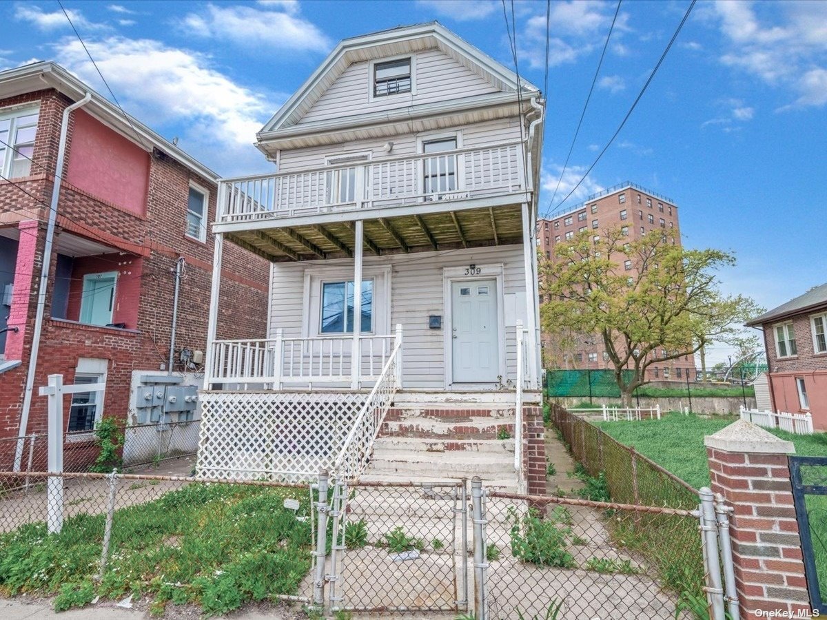 309 Beach 70th Street, Arverne, Queens, NY - 4 Bedrooms  
2 Bathrooms  
8 Rooms - 